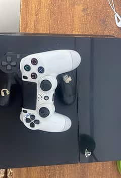 ps4 jailbreak 500gb with a original controller & acer projector