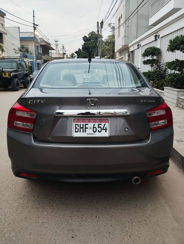 Honda City automatic 2017 1st owner 6