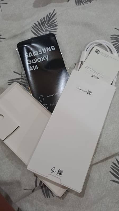 Samsung A14 almost new 1