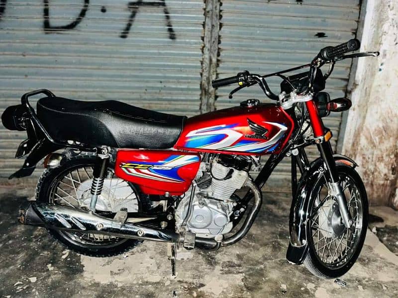 Honda 125 Model 2022 First owner  Karachi number  Demand 200000 4