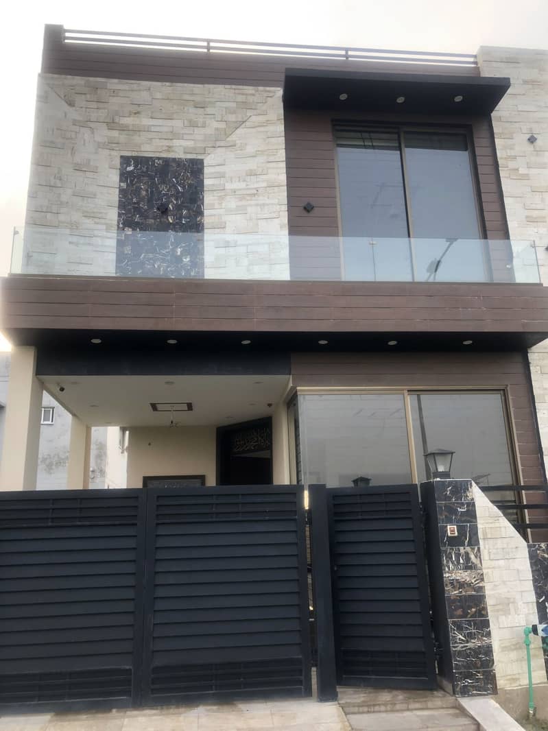 5 Marla House Wtith Master Bedroom Available For Rent in B Block 9 Town DHA Lahore 0