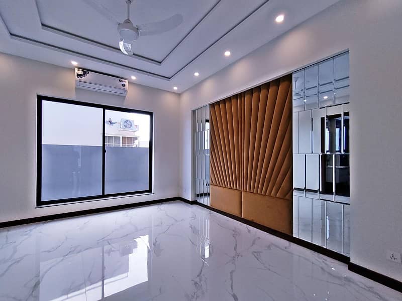 1 Kanal Ultra Luxury Modern Design House For Rent In Sector K Phase 6 DHA Lahore 18