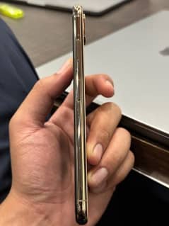 iPhone XS Max Gold 0