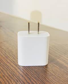 Apple original 20w fast charger 0