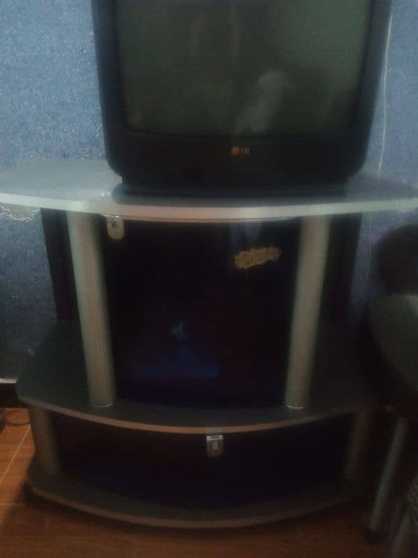 TV with trolly 2