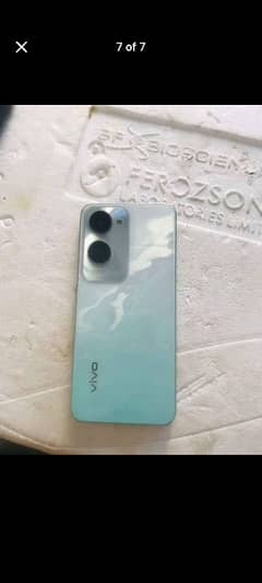 vivo y18 just open box