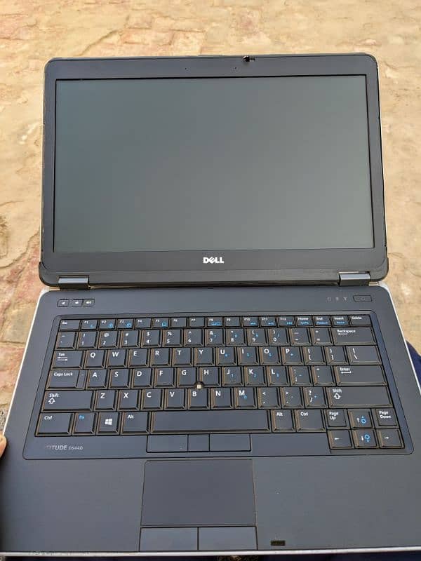 Dell Latitude E6440 2