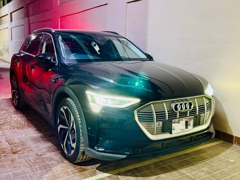 Audi E-Tron 2022 0