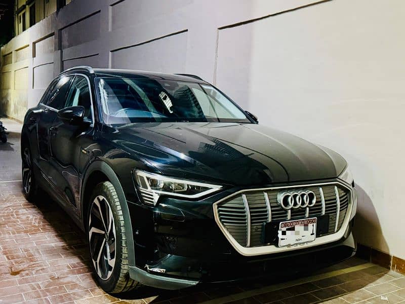 Audi E-Tron 2022 5