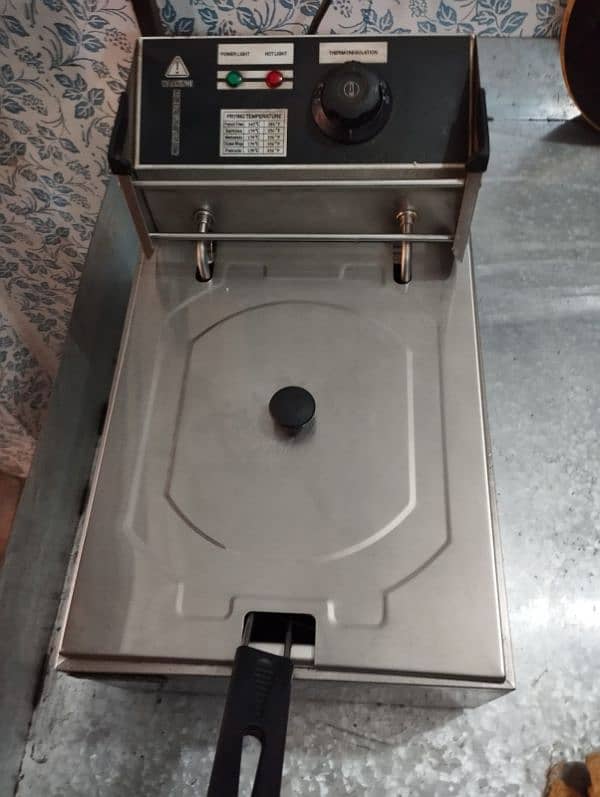 Electric Fryer 1