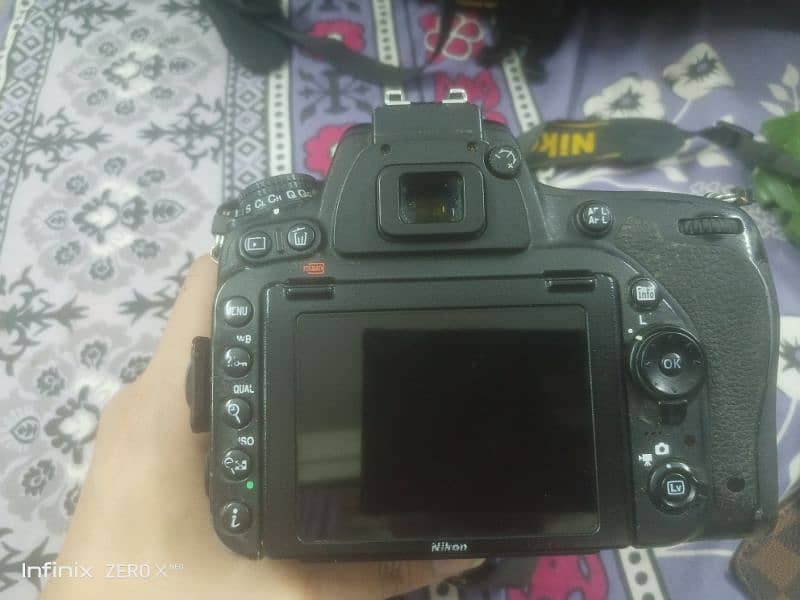 camera and ad600bm 1 lense 4