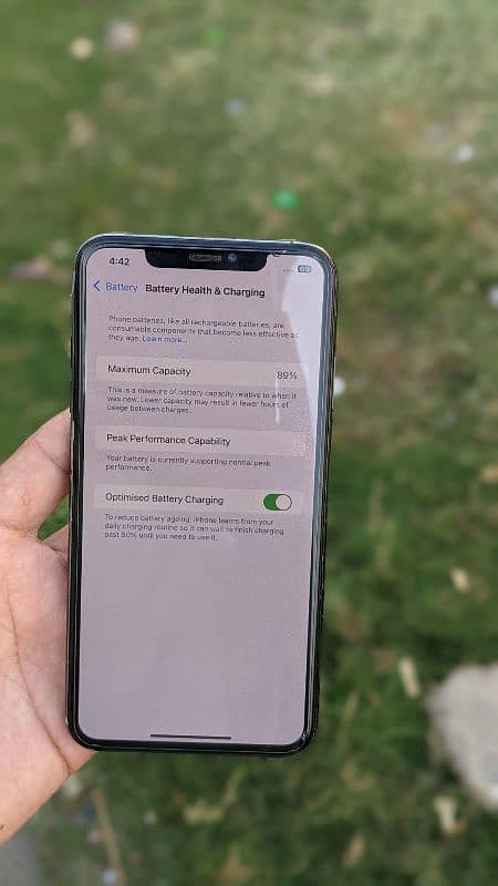 iphone xs max jv 256gb bettery health 89 only screen change all ok 1