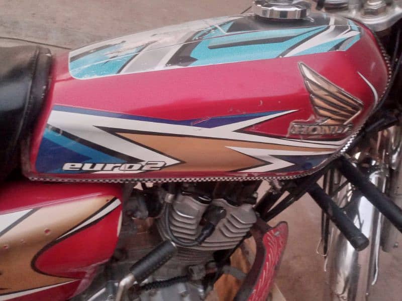 Honda 125 20 model available for sale or exchange with Honda prider 5