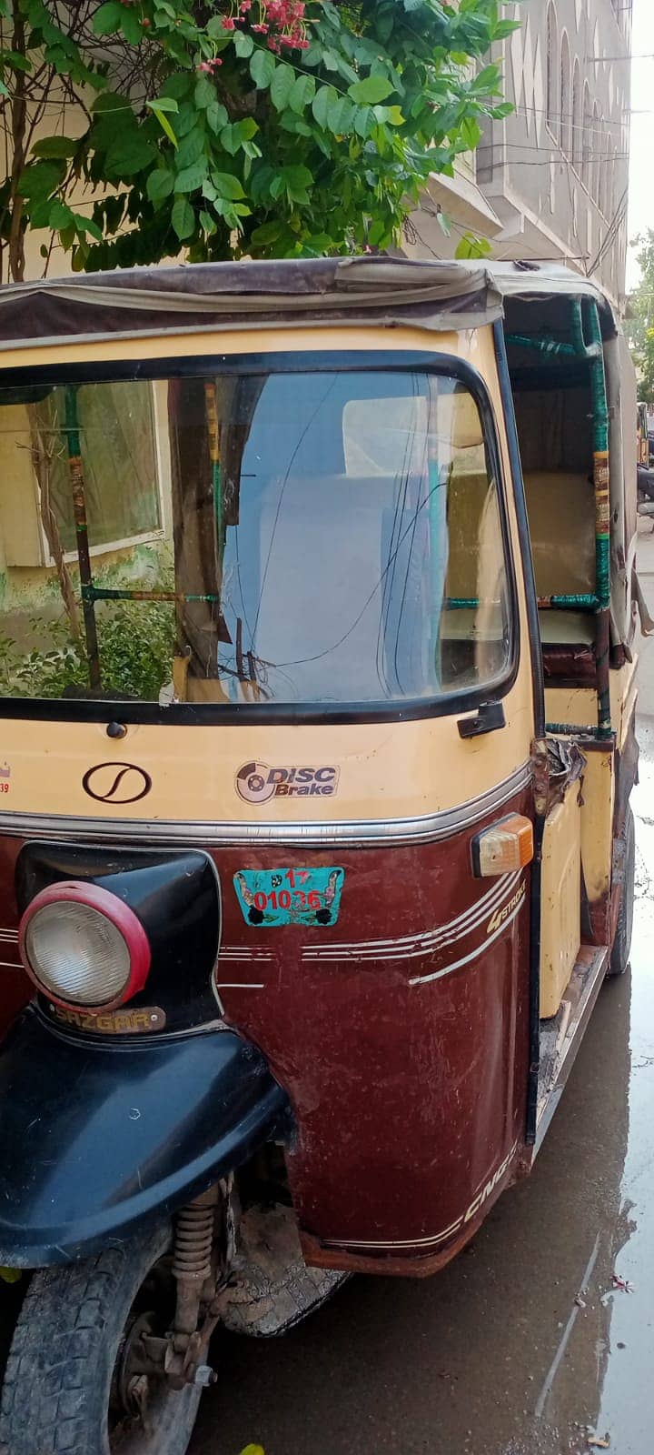 Urgent Rickshaw for sale 2