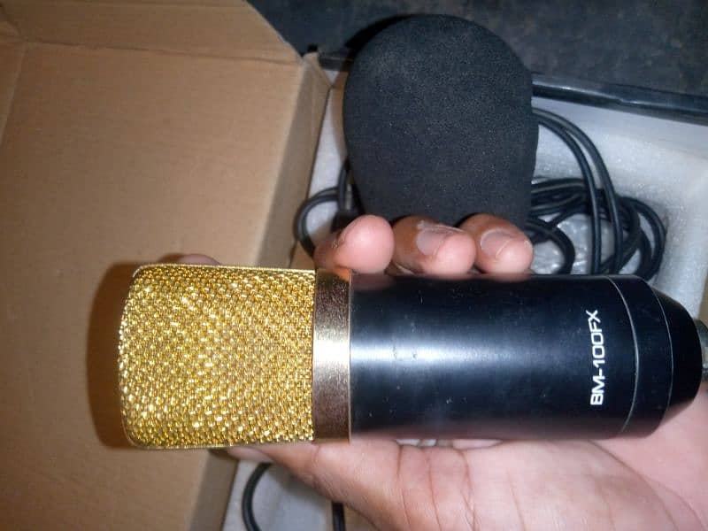 BM8.100fx Condenser microphone echo or volume button k sath 4