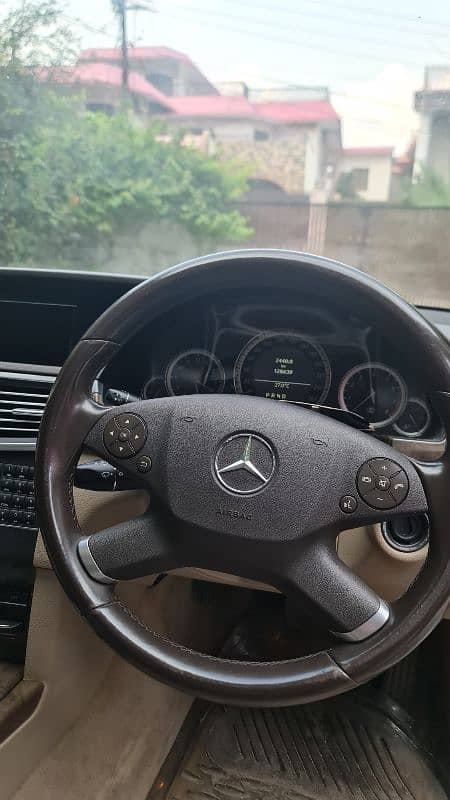 Mercedes E Class E250 2009 4