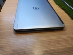 Dell Latitude 7240 i5 4th gen  4/128SSD 0