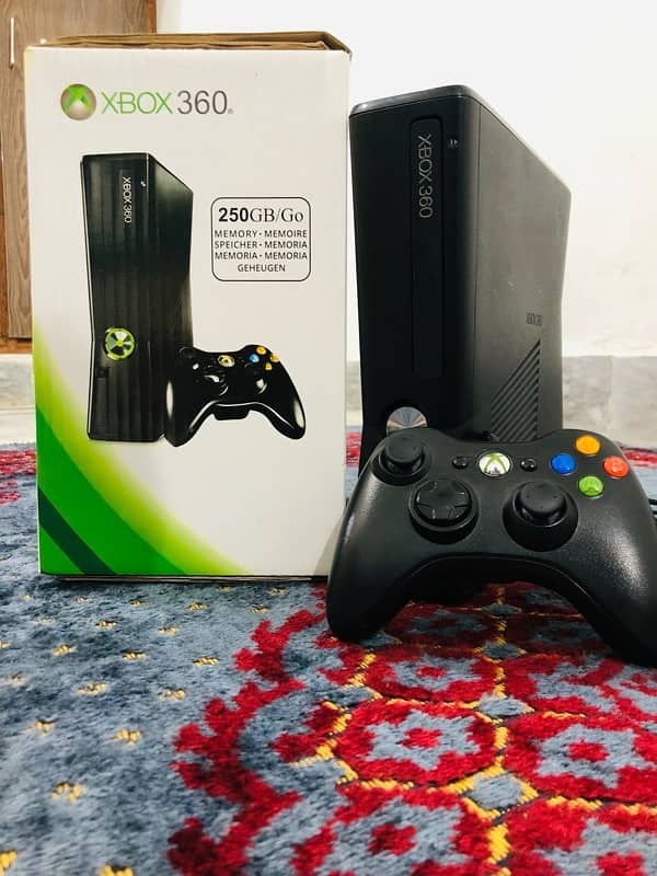 XBox 360 Slim 250Gb Go 8