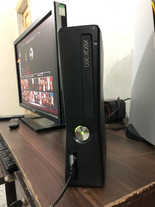 XBox 360 Slim 250Gb Go 15