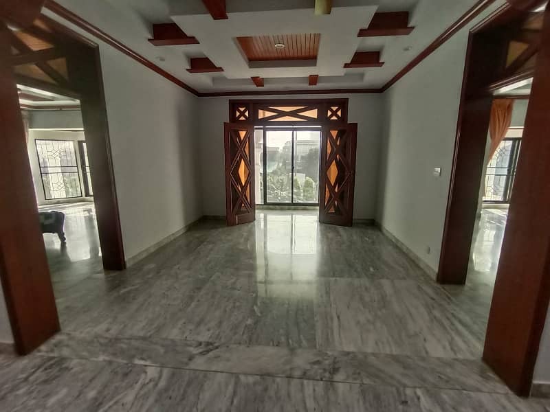 Upper Portion Modern House Separate Entrance Hot Location 5