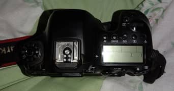 6d markii 24 105 f4l is ii for sale with box all accessories