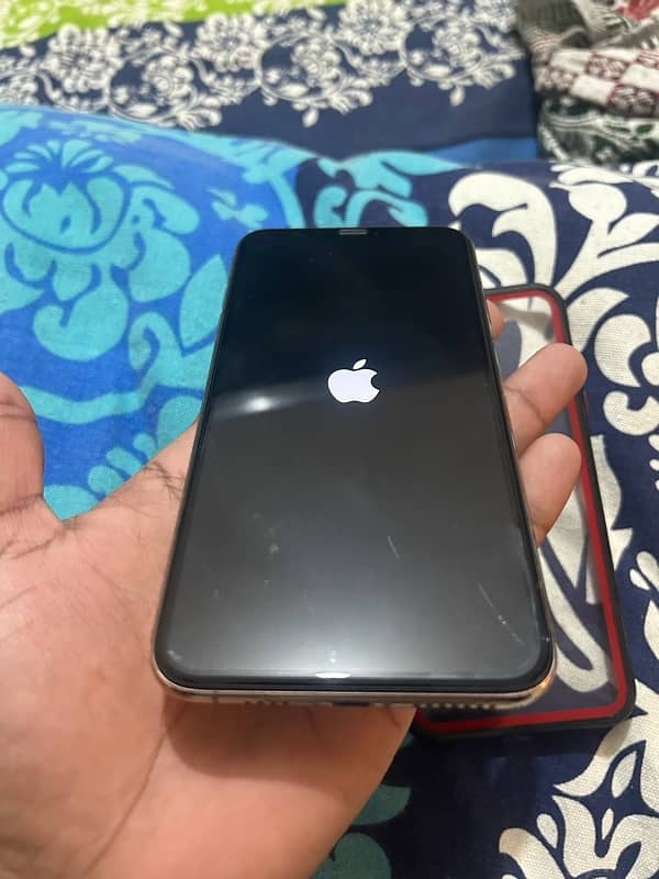 iphone XSMax 256gb FU 5