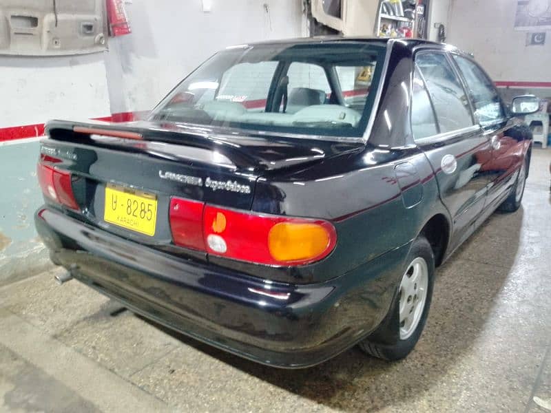 Mitsubishi Lancer 1992 4