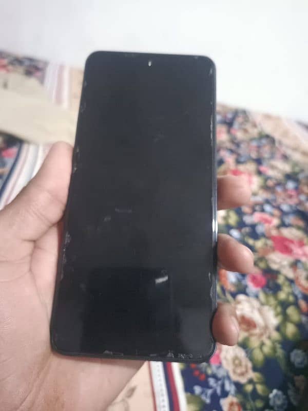 Infinix hot 40i 8+8/256 1