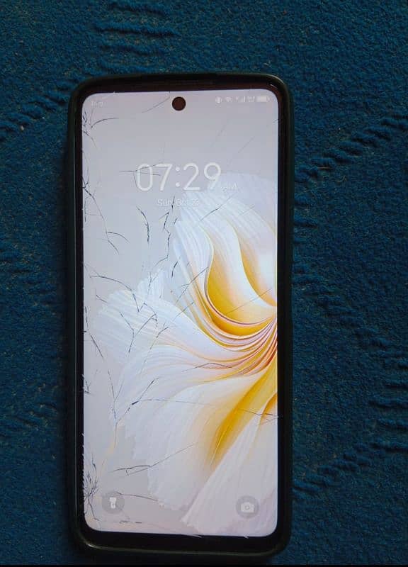 tecno camon 19 neo 6+3 128 complete saman only front glass crack he 0