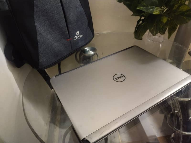 Fast Dell LatitudeE7440 - Core i5 5th Gen, 256GB SSD, Great Condition 1