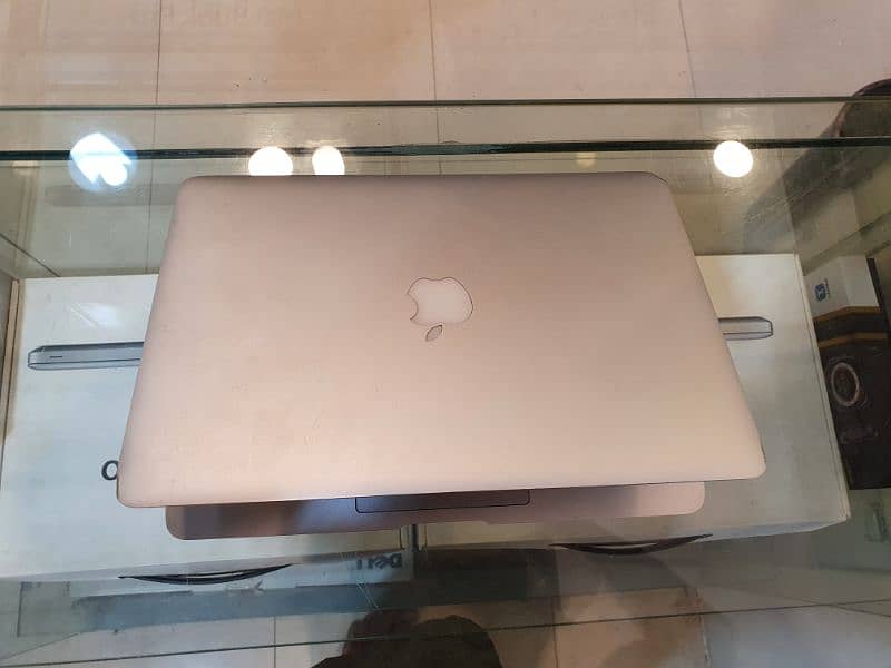 Apple Macbook Air 2017 1