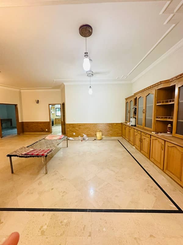 40 * 80 Beautiful ground portion Available for Rent in Islamabad G-13 3