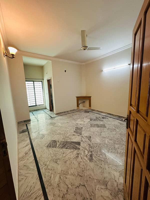 40 * 80 Beautiful ground portion Available for Rent in Islamabad G-13 8