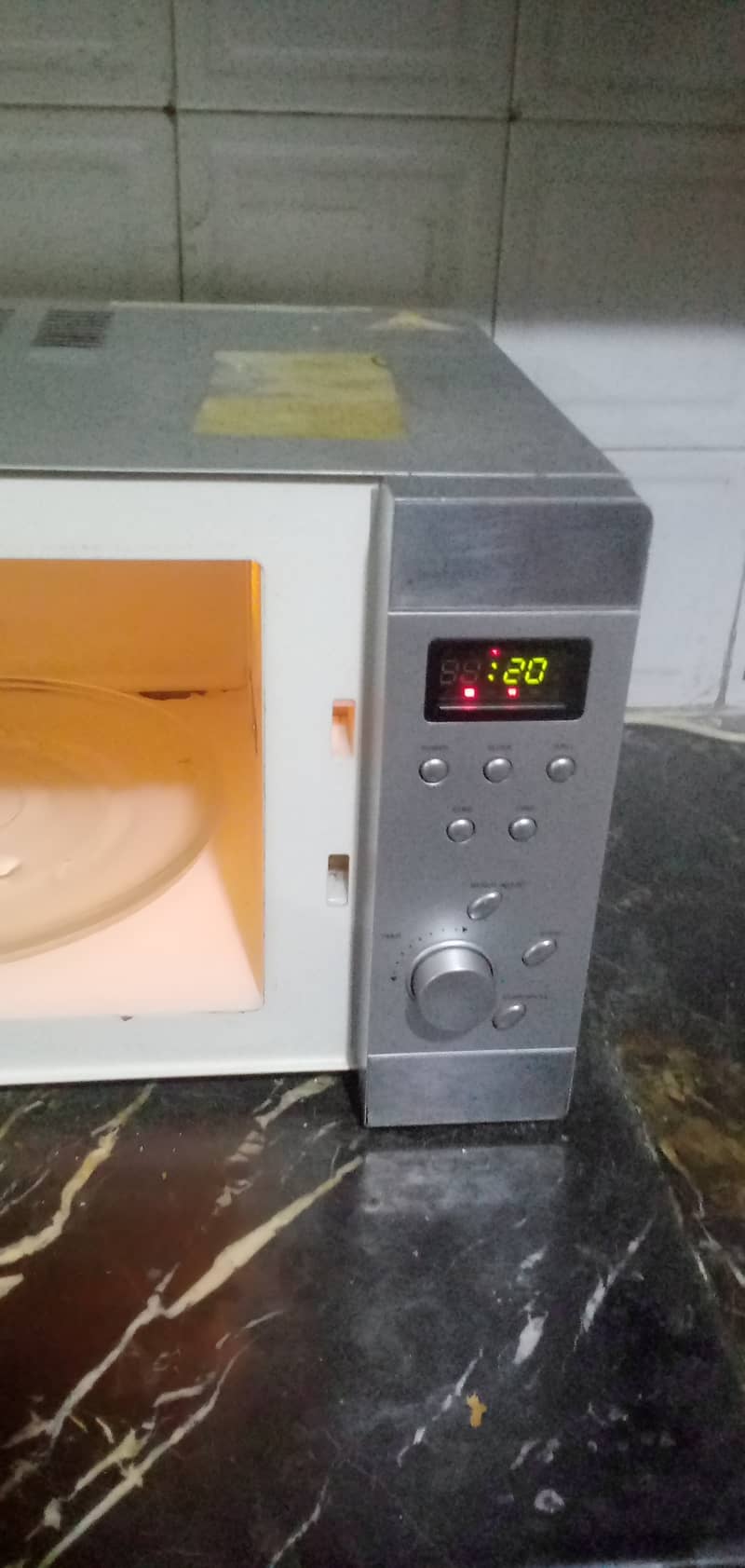 Microwave oven 28 litter medium size with grill 2