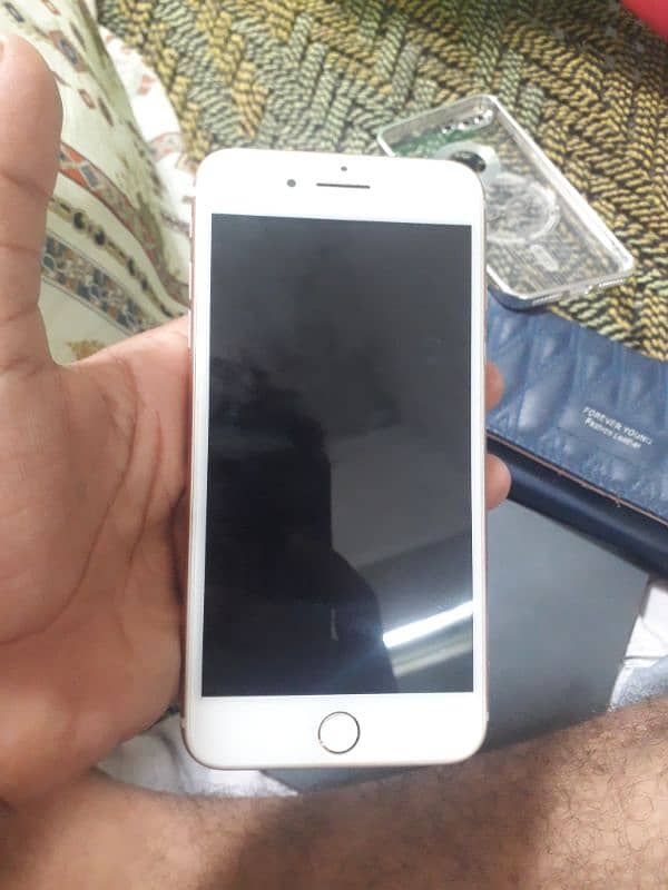 i phone 7 plus. . . Best for use good condition 4