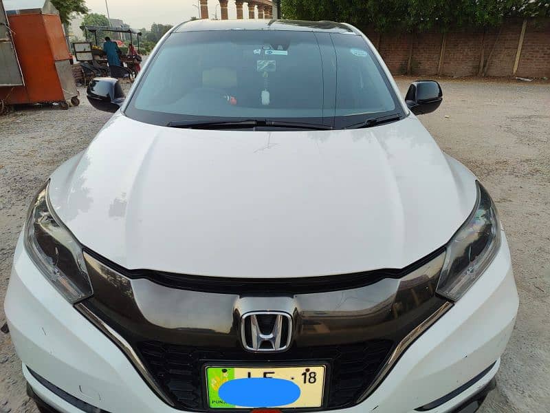 Honda Vezel RS 2017 Model Register jan 2018 full option For sale 3