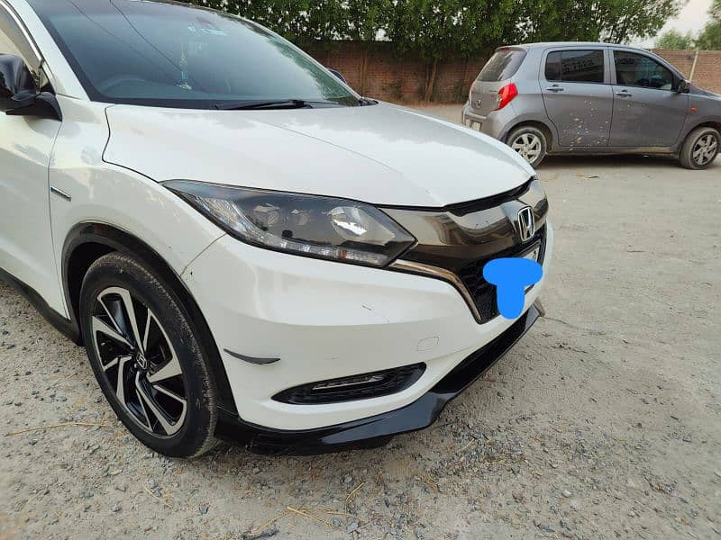 Honda Vezel RS 2017 Model Register jan 2018 full option For sale 8