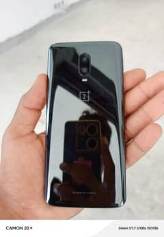 oneplus 6T 8/128 snapdragon 845 dubl sim pta  front fingr  03097968776