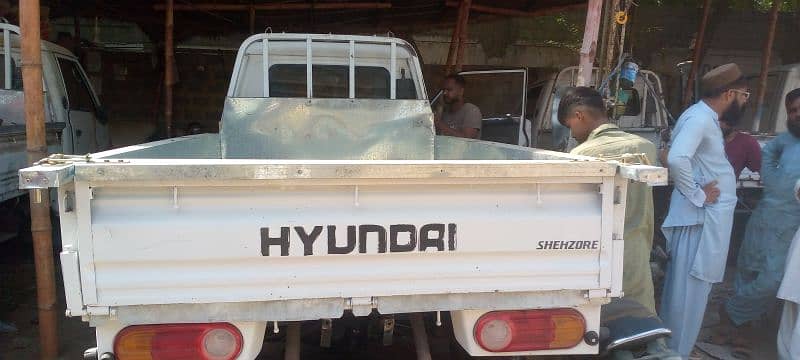 Hyundai shehzore 2