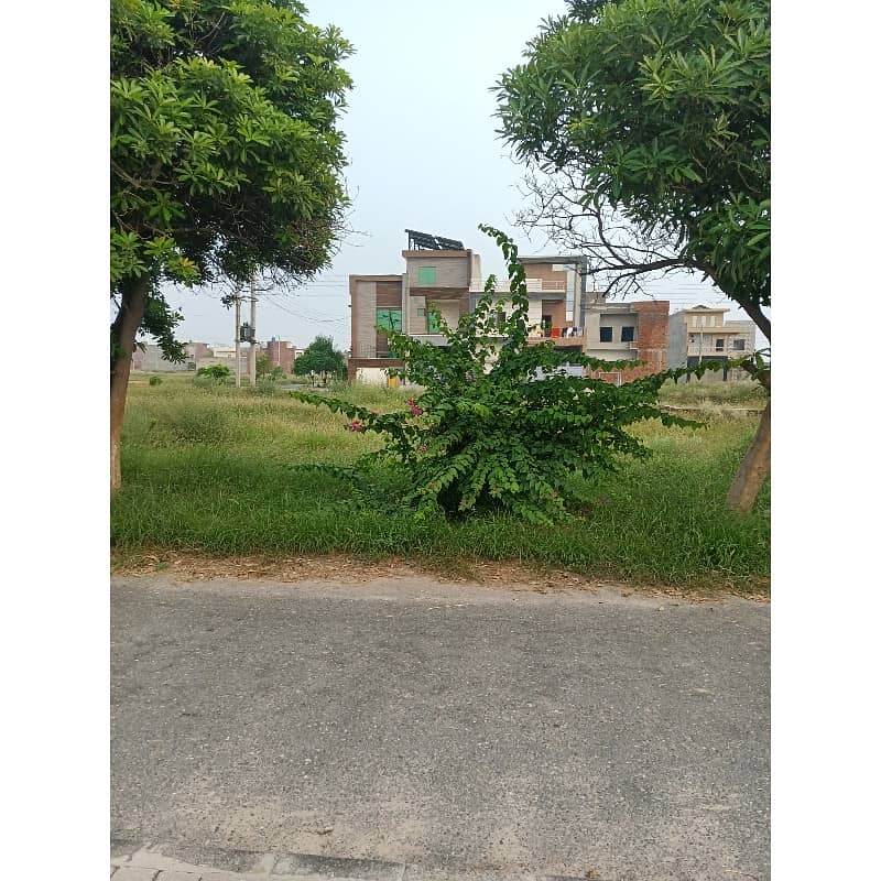 7 Marla Plot Available For Sale On 60 Feet Road 8