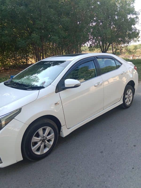 Toyota Altis Grande 2017 10