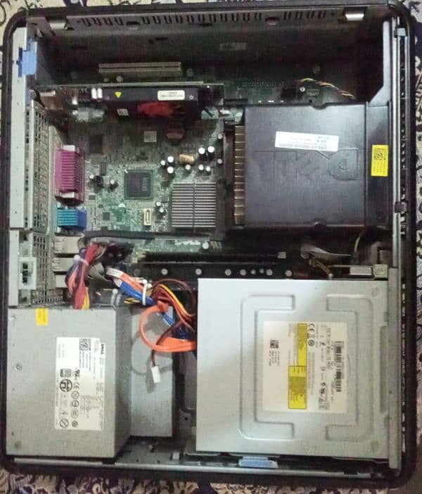 Dell core 2 duo with screen and accessories 3