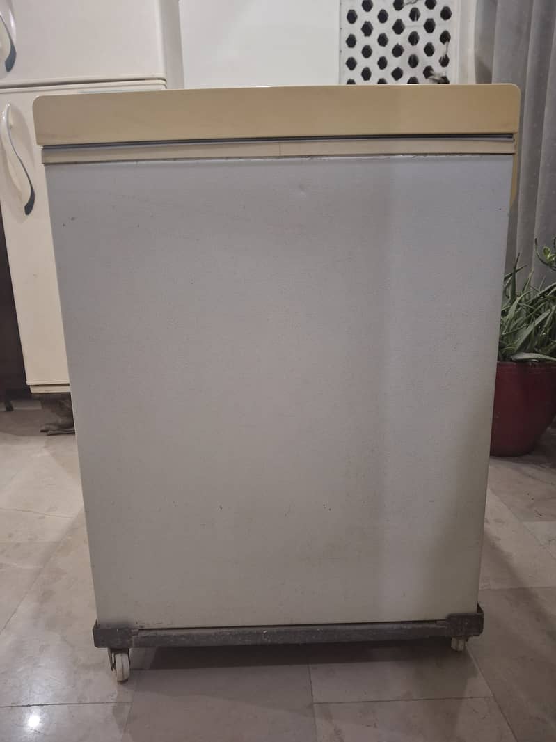 Waves 13 cft deep freezer / chest freezer 3