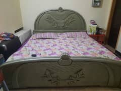 King size wooden bed with compartment 0