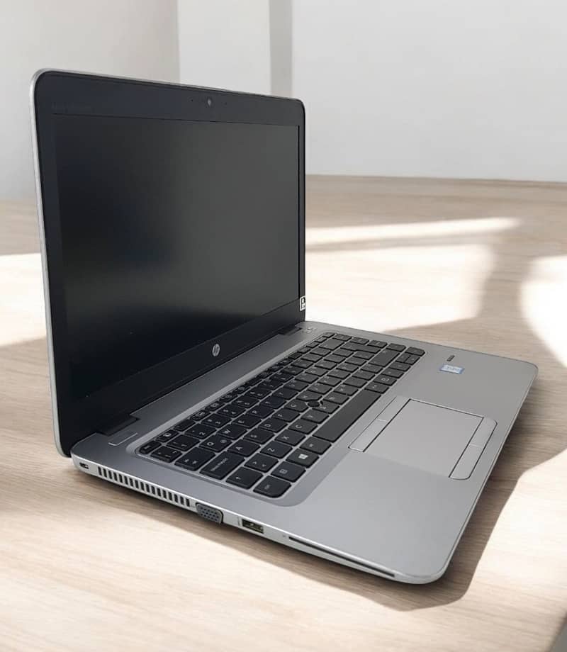 **HP ELITEBOOK 840 G4 - SLIM LIGHT WEIGHT DESIGN FOR PROFESSIONALS** 2