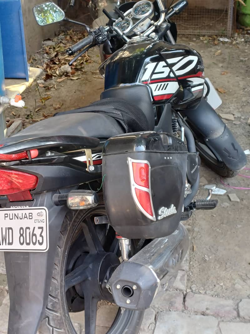 Honda CB150F 2024 2