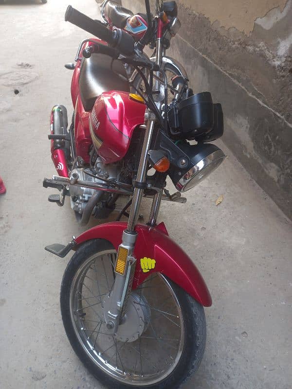 Yamaha YB 125z for sale in very good condition 4