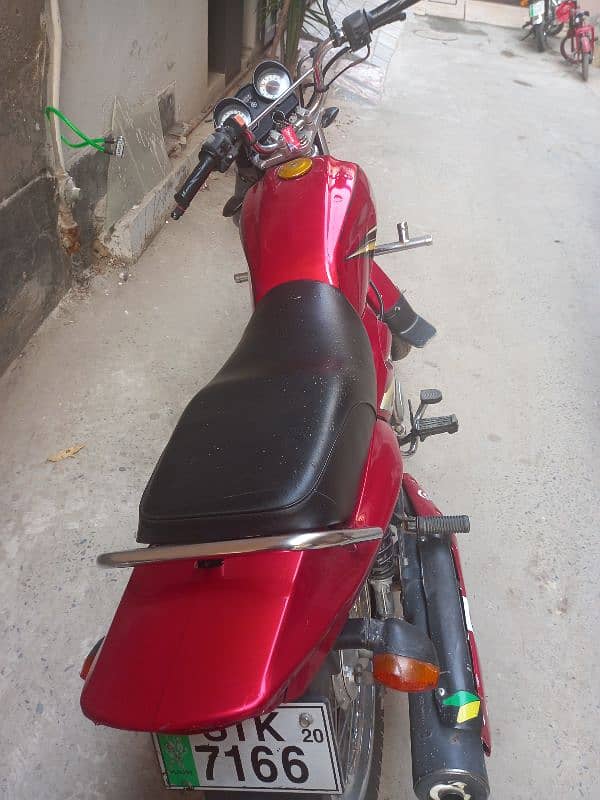 Yamaha YB 125z for sale in very good condition 8