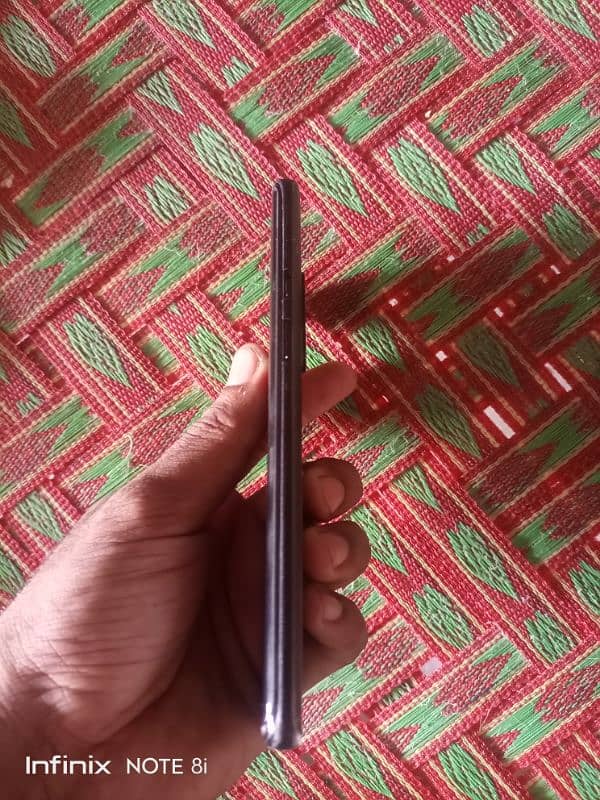 OnePlus 8 pro condition 10/10 3