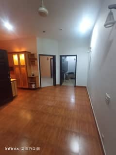 10 Marla Upper Portion Available For Rent Good Location 0